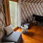 Yurt In Be Bernartice *