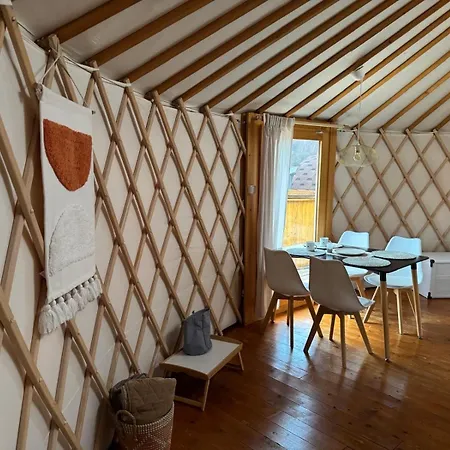 Yurt In Be Bernartice Bernsdorf