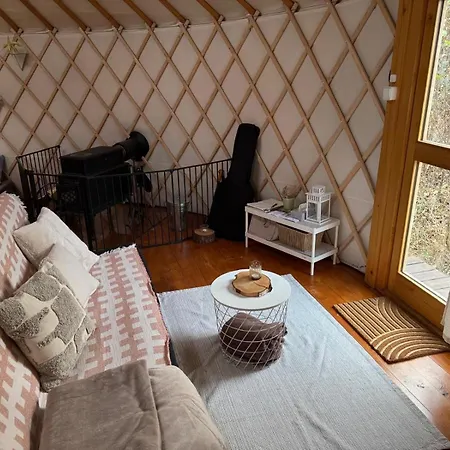 Yurt In Be Bernartice